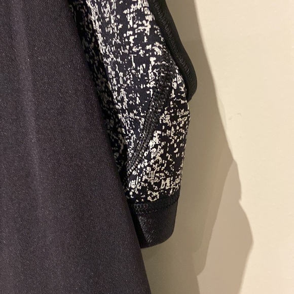 Lululemon Fit Physique Mesh Tank - Picture 9 of 13